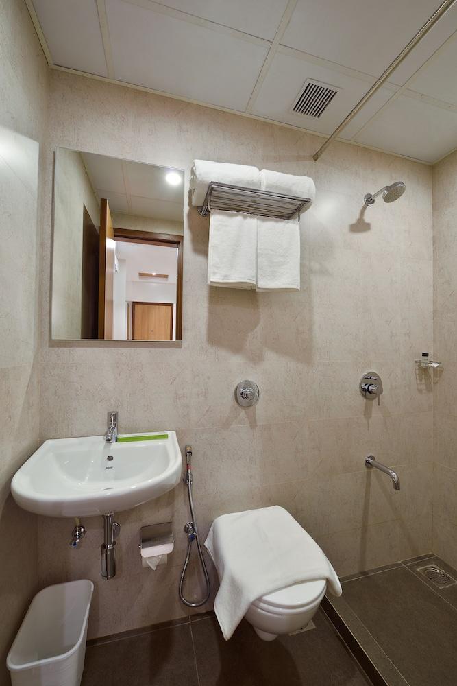 Hotel Leafio Mumbai Exterior photo